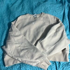 Nike crewneck sweatshirt